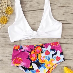 High-waisted swim suit